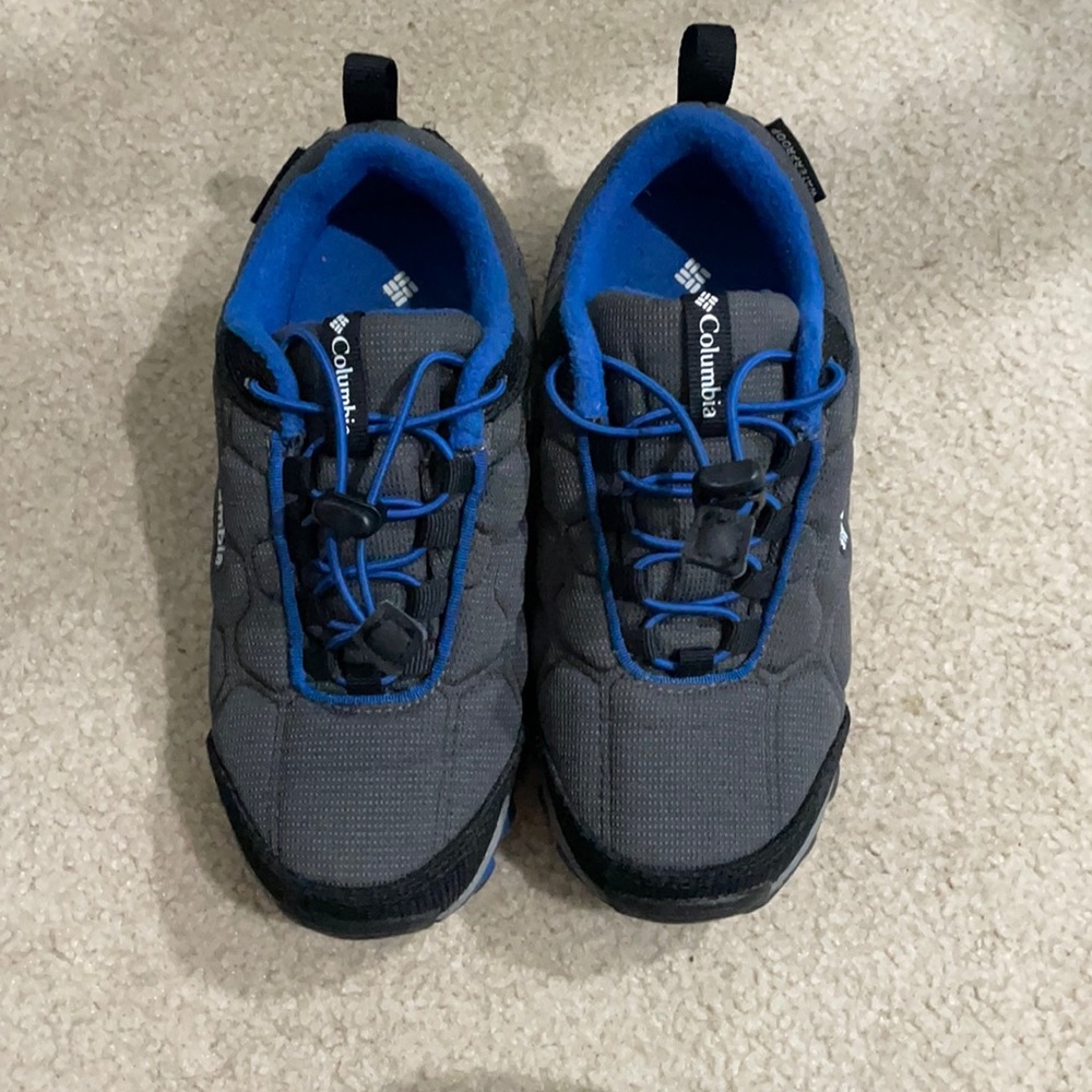 Columbia kids shoes
